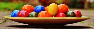 4月を思わせるエッグハントの卵の画像